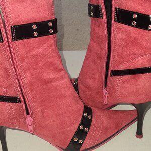 Unique Fuchsia Pink Suede Heeled Boots Size 8.5